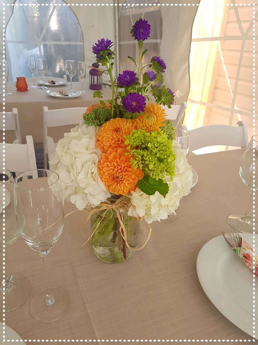 MonarchyBlue's tweet image. Private Residence Engagement Party under high top white tent. #summernightsdream #AandAmarchdowntheaisle #eventplanning #weddingplanning