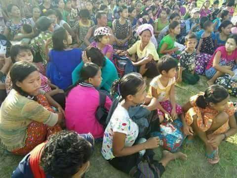 Arakanbrand's tweet photo. When Rakhine people need helps, UN agencies and INGO run away from village. 

Too clear they come only for Bangali Rohingya Terrorist.
WTF https://t.co/xSx7ZZRCQ2