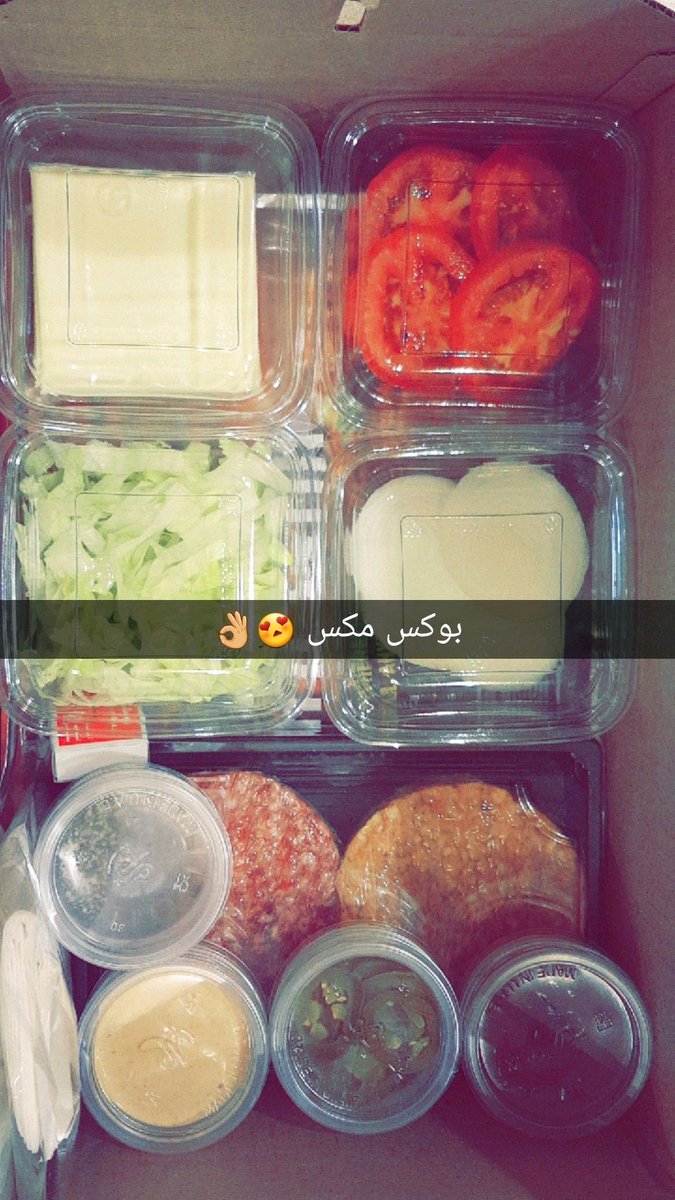 Boxy2018's tweet photo. بوكس مكس دجاج ولحم يكفي ٦ اشخاص فقط ب 75 ريال
#عنيزة 
#مطاعم
#مهرجان_عنيزه
#سياحي_عنيزه https://t.co/RtFP12LFK7