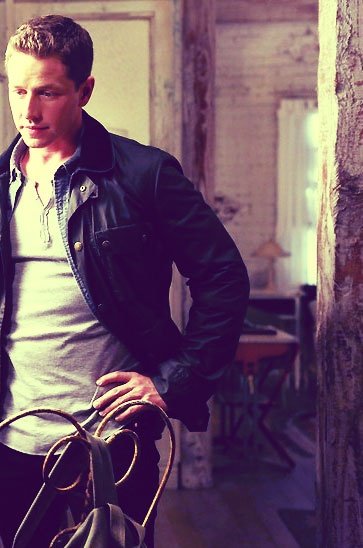 NobleCharming's tweet photo. "Prince Charming at your service." https://t.co/pbHESUSo6x