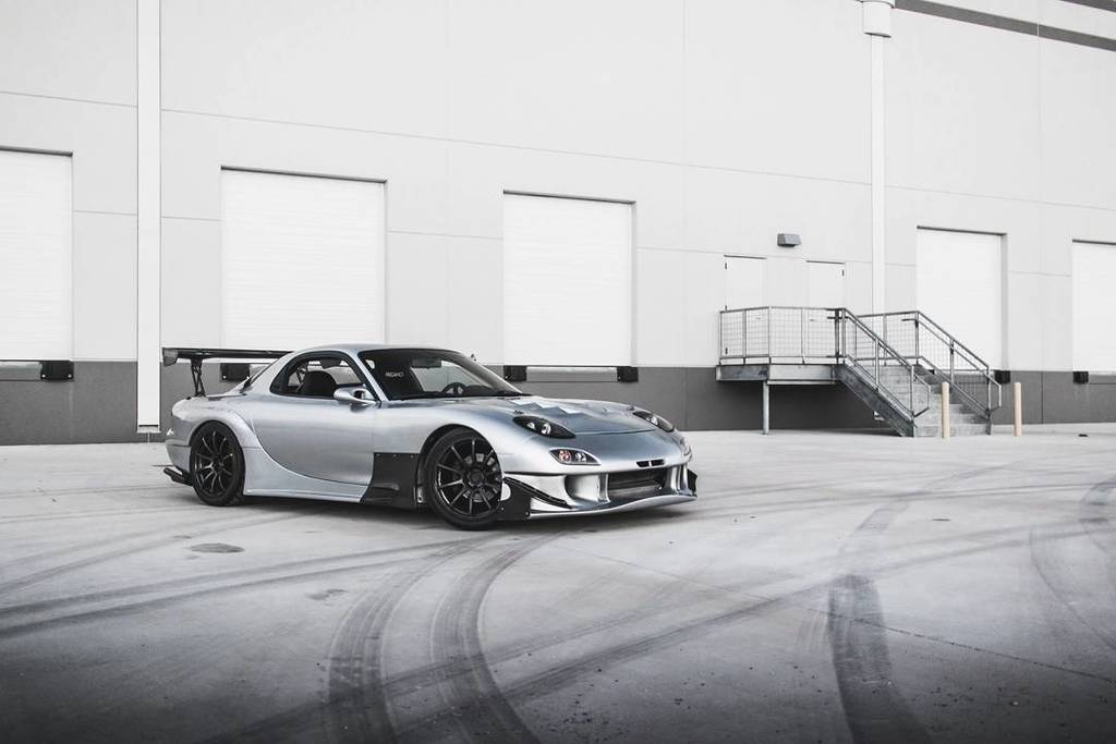 bold_copy's tweet photo. DONUT DELIVERIES.
Owner @turboiifc
.
@slammedenuff
@mazdafitment
@rx7nation
.
#Mazda #FD3S #rx7 #13b #mazdafitment… https://t.co/DxQ329kP9V https://t.co/SJZ21GJjEc