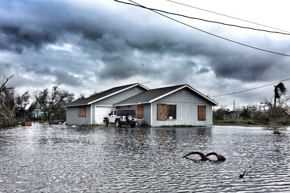 firstresponse's tweet photo. Clearing roads and debris in #rockport TX today with volunteer fire fighters #HarveyStorm https://t.co/R6i2QrSzKK