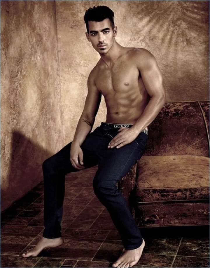EnPOPados's tweet photo. El 30 y 31 de agosto @joejonas estará en #MEXICO para presentar la nueva campaña de @GUESS RT @DNCE #DNCEmx #JoeJonasMX https://t.co/vNEsj2jqfT