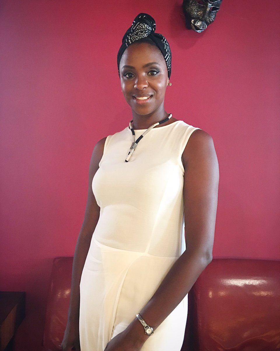 FemeaTopDina's tweet photo. Minha cultura, minha tradição!
#moda #cultura #fashionblog #fashion #caboverde #style #AfricanBeauty #beleza #belezaafricana #acessórios https://t.co/TFhU2JZdeI