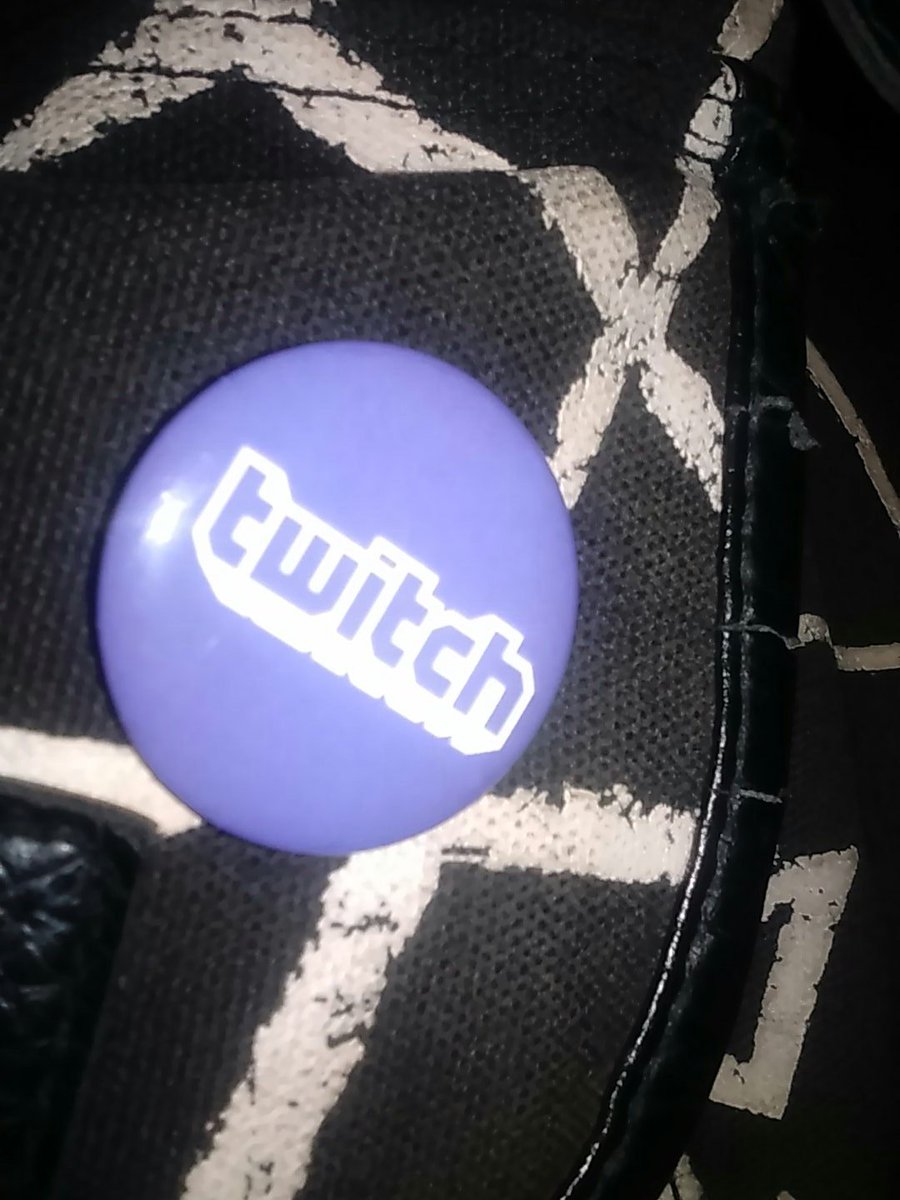 gothicgeekdemon's tweet photo. @TwitchSwagg thanks for the add! Just received these at #2dcon2017 https://t.co/McBrEwx2yI