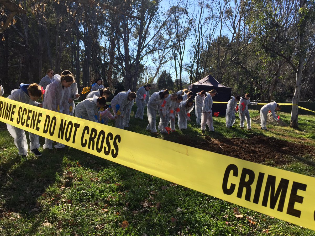 ANU_BioAnth's tweet photo. Day 1 of our Forensic Anthropology and Archaeology training is well underway! https://t.co/tkngewYr5G