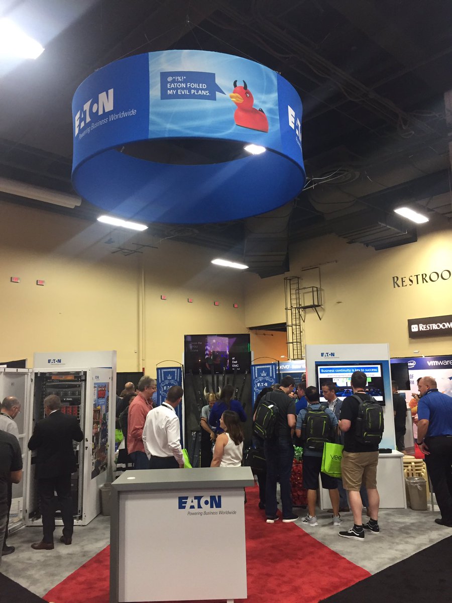 SwitchOnEaton's tweet photo. Lines forming at the Eaton booth to sit on our famous ePDU throne.  #vmworld #eatongetsIT #eatonlive https://t.co/pCxbQZQ31Y