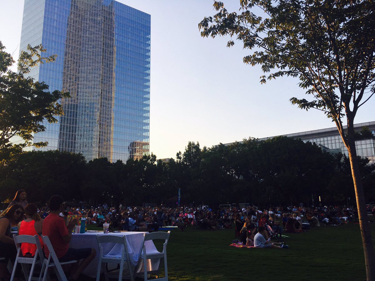 BradJourdan's tweet photo. Sunday Twilight Concert via Myriad Botanical Garden. Downtown OKC. https://t.co/qDUU9oqr6Z