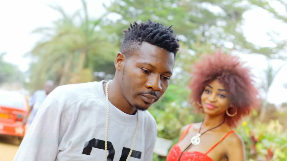 lesly_baya's tweet photo. Anticipez👉DERANGER🎭TheVideo
Clip officiel très bientôt
@lebamusic @237Showbiz @SirAkuchusBlog @237Magazine @237Xclusive @AkwoMartin @mboa237 https://t.co/39m01g5cY7