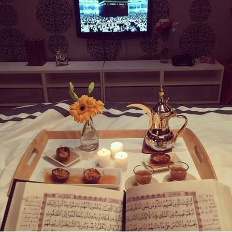 vip__an's tweet photo. ✍🏼

أحمدواربكم على أن أمهلكم حتى تعيشوا هذه الأيام العشرمن ذي الحجة⁩ لتجددواإيمانكم،وتغسلواخطاياكم، وتضاعفواحسناتكم

"الوقت ثروة ثمينة"
. https://t.co/iN4QggS2s6