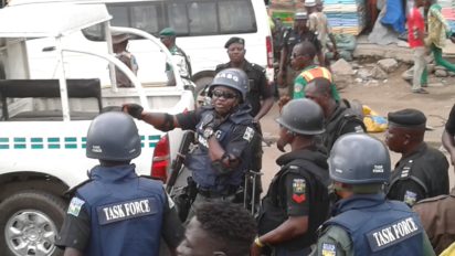 MaDailyGistNG's tweet photo. 4 fraudsters that use hypnotism nabbed in Lagos - Vanguard Newspaper - https://t.co/tD9k02ml4d https://t.co/166yLyL40v