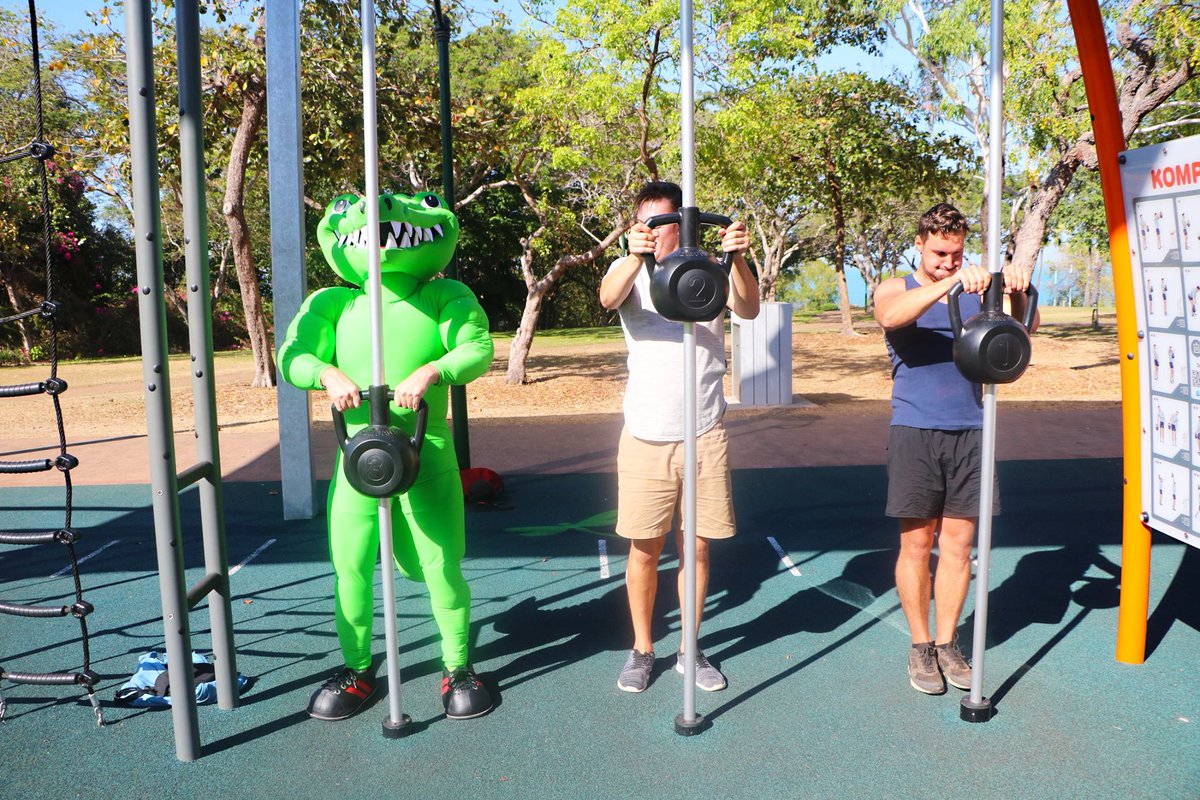 NTCity2Surf's tweet photo. Are you the fittest #crocodile? #mitchellstreetmile #MsM17 #darwinnt https://t.co/PUUIaHo457 @LottolandAU https://t.co/l08khywImd
