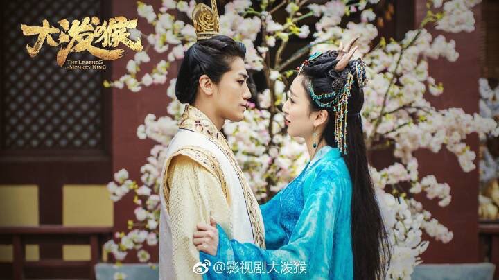 mia_carmin's tweet photo. 😍Yang Jian esperando con el corazón en la mano para ver tu divinidad en acción  😍 #Thelegendsofmonkeyking #jinakanishi https://t.co/dgntztrsqL