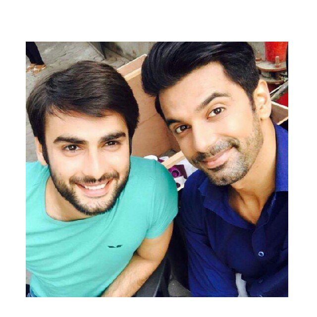 anuj_addicted's tweet photo. Happy Birthday #Varunkapoor 🎂 
#sanskar #swaragini #VarunKapoorBirthdayBash https://t.co/TY57VXtqqg