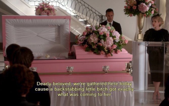 GoTthings_'s tweet photo. Ladies and Gentlemen, Little Finger is finally dead #GameofThrones https://t.co/P3Ysc7zwx7