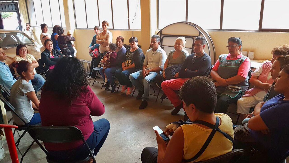 RosarioMorales_'s tweet photo. Algunas de las reuniones de esta semana, informando y fomentando la unidad con los vecinos de #ÁlvaroObregón #Distrito18Local #EquipoRM https://t.co/qPdCM0563D