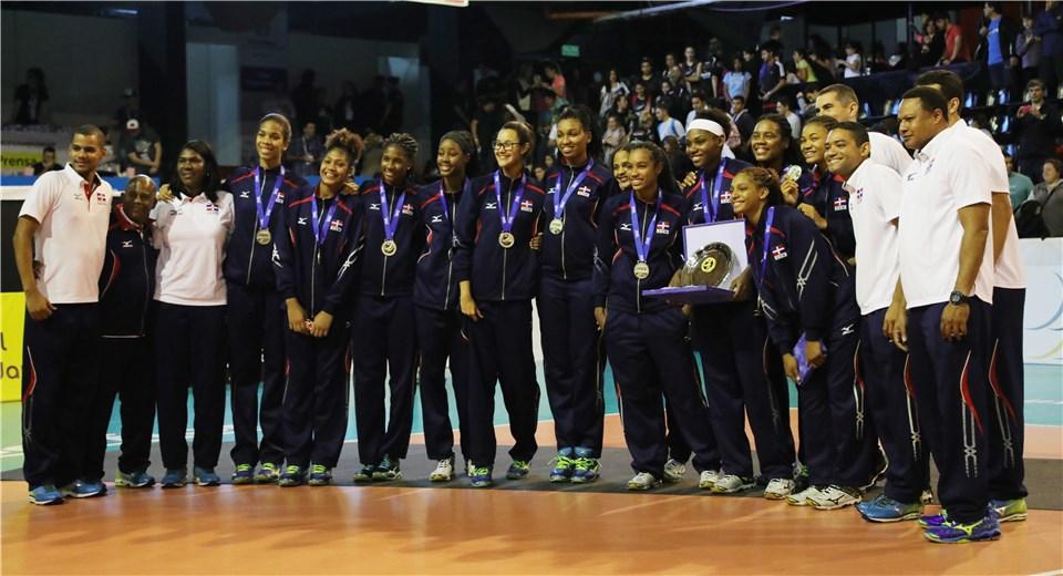 ElFanaticoDom's tweet image. Medalla de plata en #FIVBGirlsU18 #Norce a para #LasHerederasDelTrono #Dominicana🇩🇴https://t.co/Vs1XSK9yvq