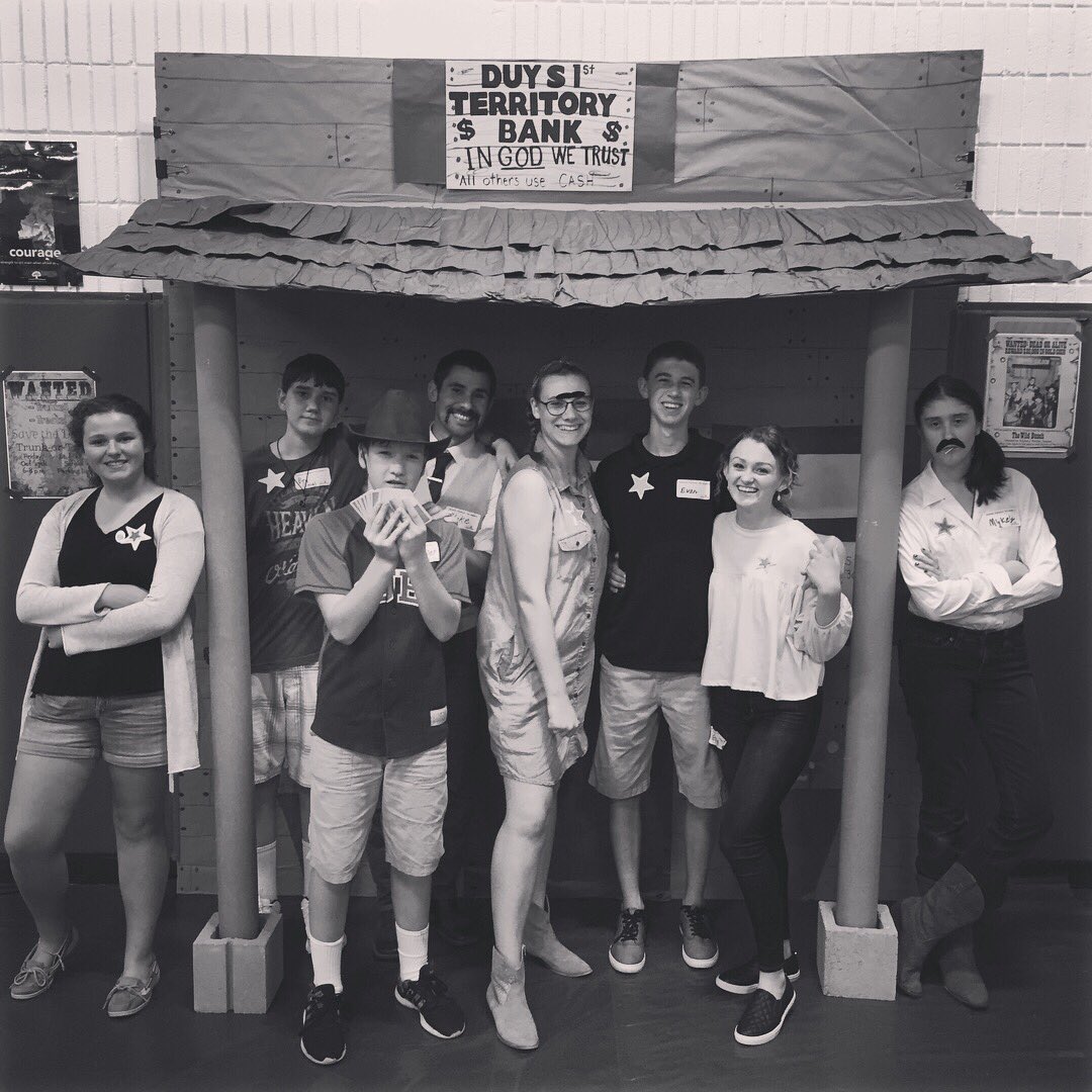 cstmyouth's tweet photo. 🤠What a motley crew! #howdyweekend https://t.co/CCoustTuKP