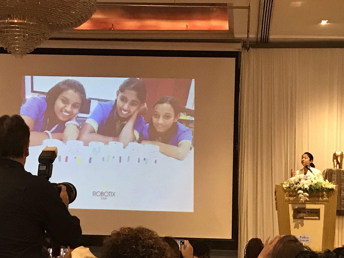 drlakshmispeaks's tweet photo. A totally powerful and insightful key note speech by @aditirao6. Proud to hear all your great work on #IndianGirlsCode #GirlsCracktheCode https://t.co/uQGVAdKl4j