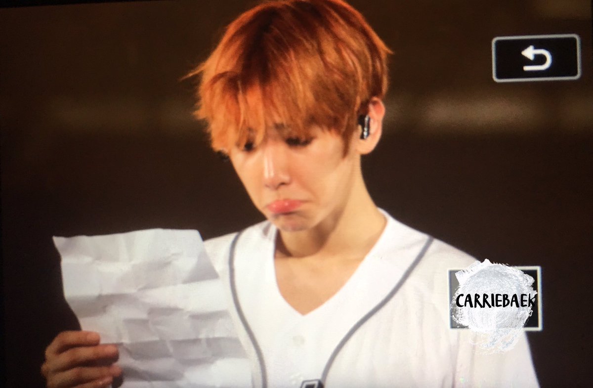 emomuIIet's tweet image. Rmbr when he read a fan letter he found&amp;amp; we all thought he was emotional n then the writer was like "uh..he couldnt read it, it was english"