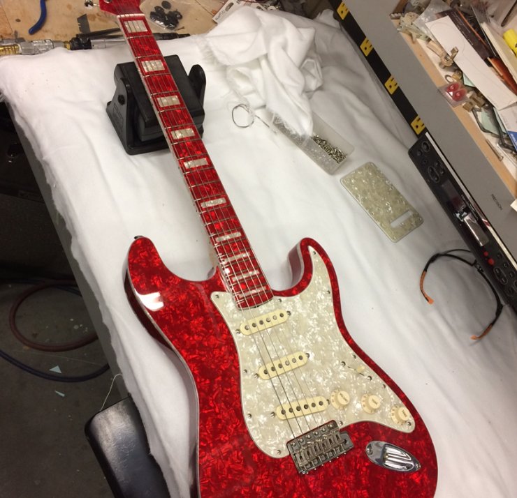 Fender's tweet photo. Red-y, set, drool! 😍 🤤
📷: Dennis Galuszka https://t.co/uG1SB2AnVq