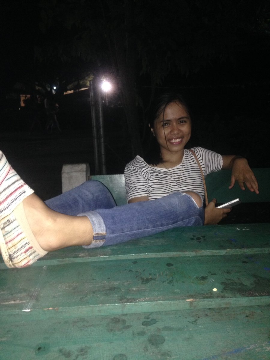 evelyntuisa's tweet photo. Wasted kind of night #hibalag https://t.co/xkh4cEzLnu
