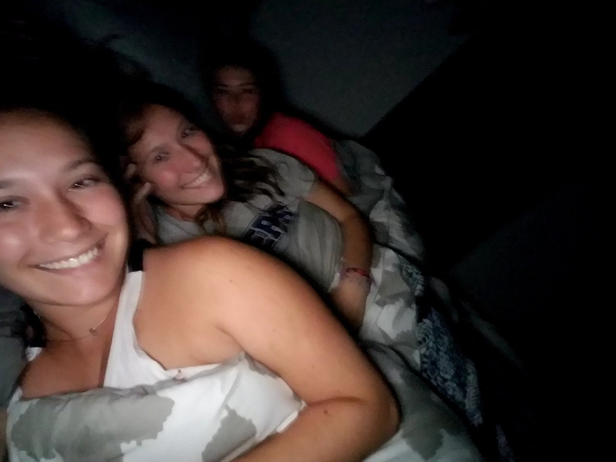 alyssamedeiros_'s tweet photo. #triplespoon #bigandlittlespoon #sandwich https://t.co/VglKthwuLc