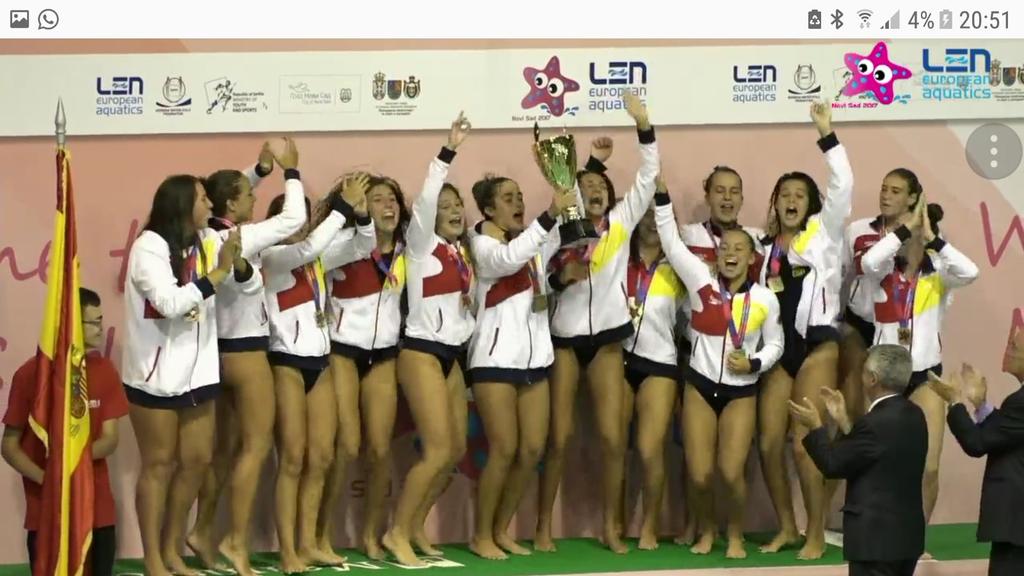 CAMPEONAS DE EUROPA!!
Felicidades a todas, las que llegaron hasta el final y las que nos ayudaron durante el camino.
#TeamEsp
@RFEN_directo
