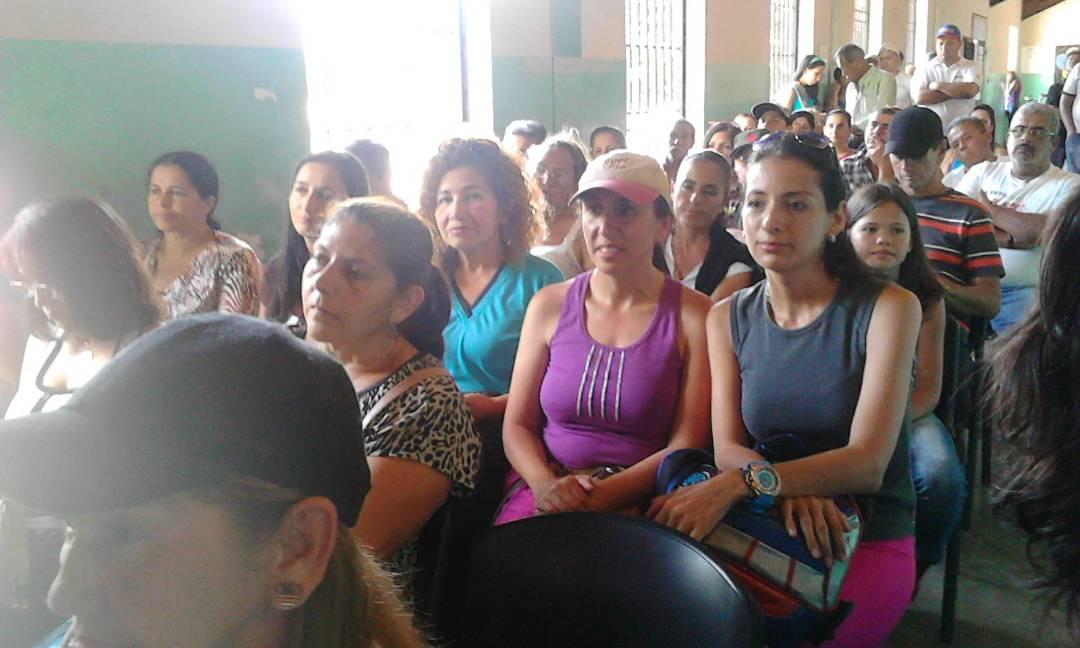 #VenezuelaPatriaLibreYSoberana @MPPEDUCACION <a href="/TachiraCE/">Comunidades Educativ</a> <a href="/VielmaEsTachira/">JGVM</a> @ <a href="/dcabellor/">Diosdado Cabello R</a> <a href="/NicolasMaduro/">Nicolás Maduro</a> <a href="/JauaMiranda/">Elías Jaua</a>