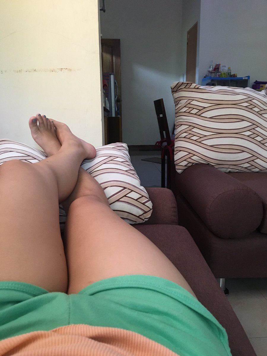 iamloisee's tweet photo. This is the best staycation #homesweethome https://t.co/f1wXH2cmh3
