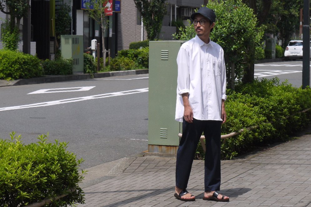 comoli ダブルフロントシャツ