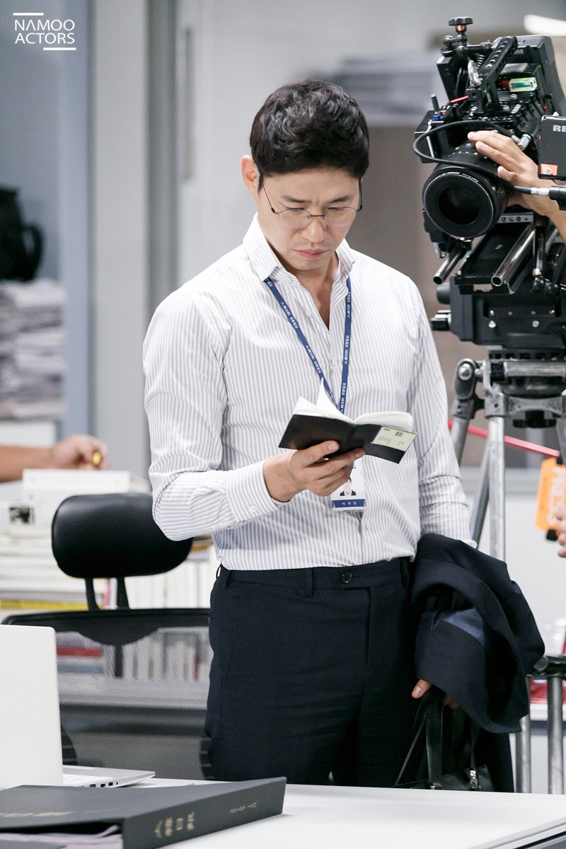 DISigiaUEAEDjvD.jpg:large