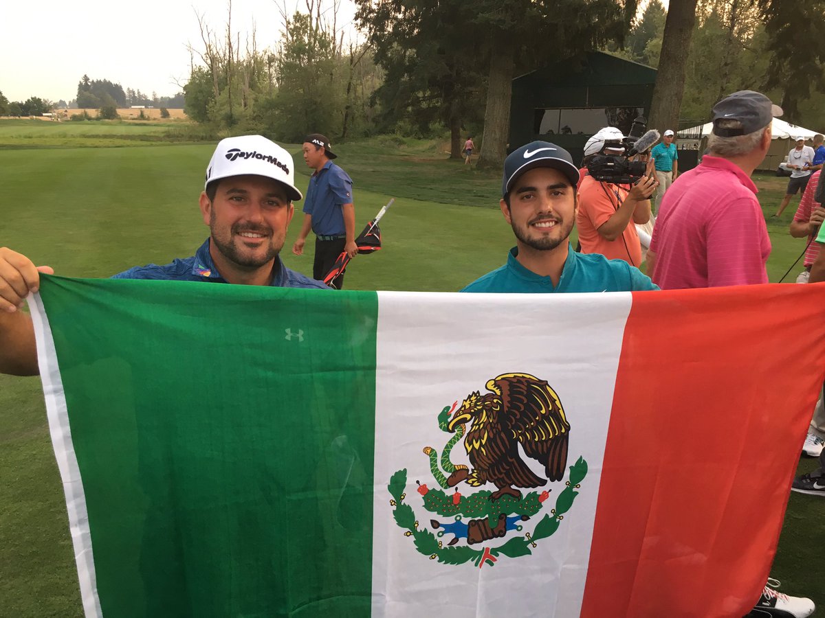 GolfCancun's tweet photo. ¡Enhorabuena!
Roberto Diaz (@bobbydiazz) y Abraham Ancer (@Abraham_Ancer)
https://t.co/lwxYsAoxLg
Jugaran la próxima temporada del @PGATOUR