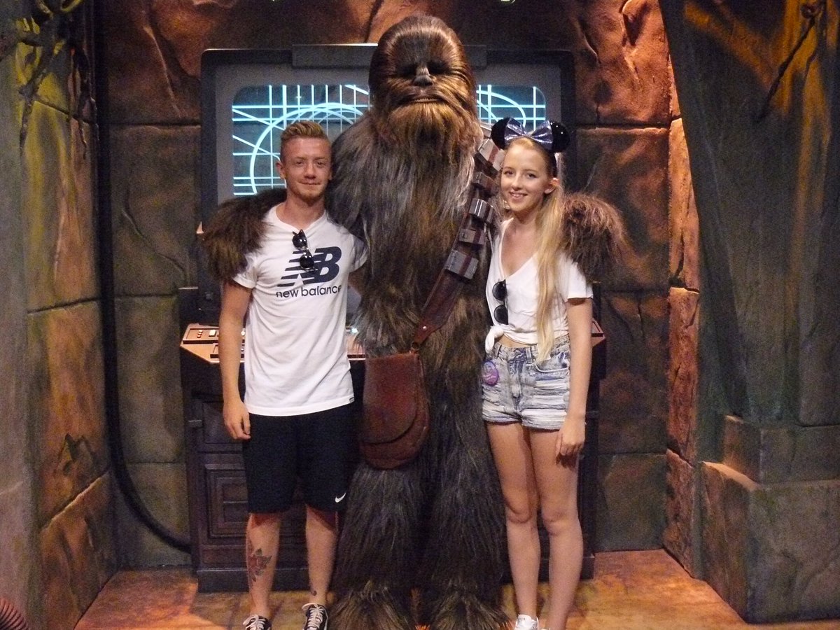 taylorgame27's tweet photo. @Disneyland any chance you could thank the big man for the picture today? #TheBigMan https://t.co/XZhE1veQWJ