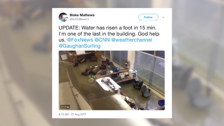 CNN's tweet photo. How social media is helping Houston deal with #Harvey floods https://t.co/auyMzYGuUS https://t.co/SQbVXG8VXx