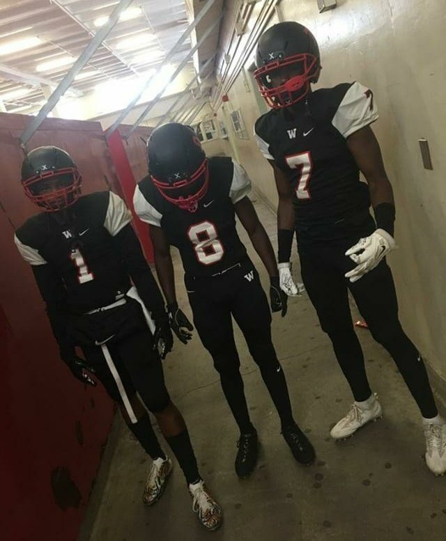 _JONES_7's tweet photo. Just the beginning...#187🏈💰🍴 https://t.co/xY4BLkQomS