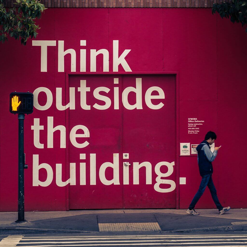 Kokoroe_EdTech's tweet photo. Coup de coeur créatif ❤️  Vu sur les murs du mythique SFMOMA de San Francisco 📸  #streetart #streetarteverywhere https://t.co/i2S16ICJdT