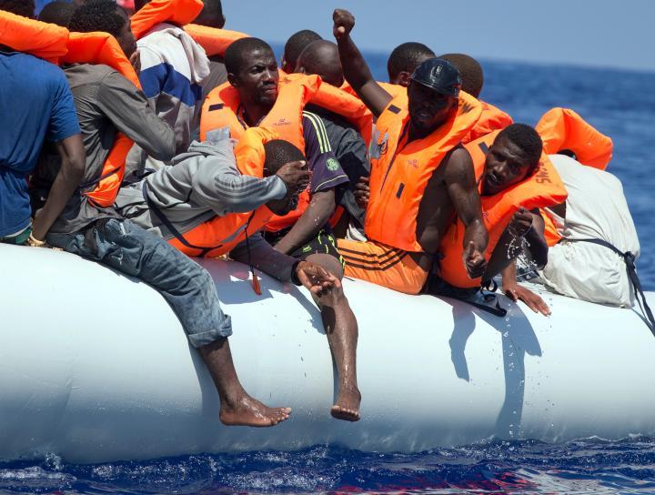 whtsinit4Africa's tweet photo. #Merkel wants to work with #African leaders on #migration : https://t.co/jcYGnnqD3e (from @AP) https://t.co/XRUQKxodyN
