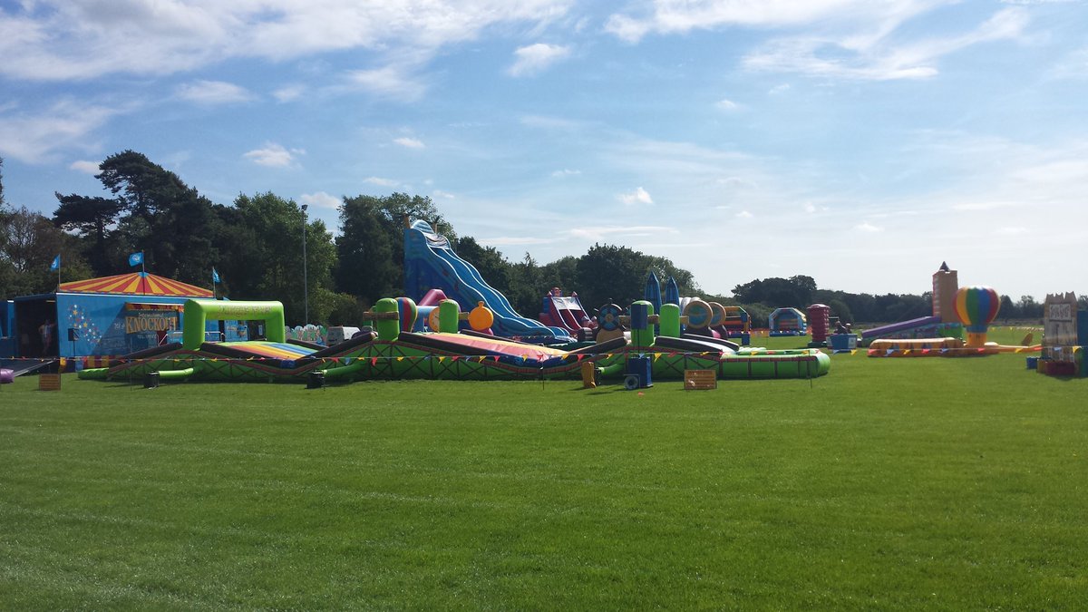HearingDogsYork's tweet photo. Today @HearingDogs are at #ItsAPockOut in #Pocklington . Do pop by to say "Hi"! #Community #Funday #BankHolidayFun #FindOutMore https://t.co/R4n0E27Fut