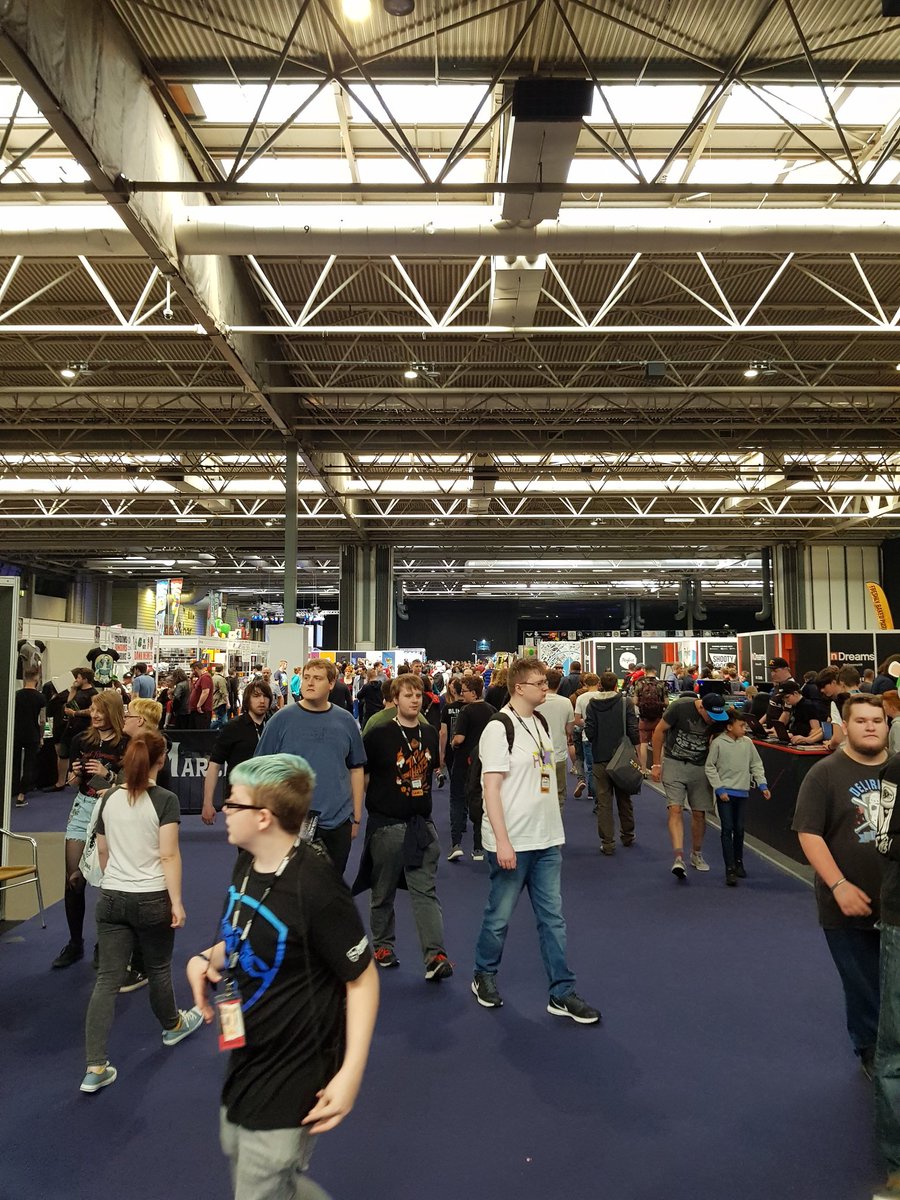 Coatsink's tweet photo. The final day of #i61 on this sunny bank holiday Monday. Swing by the Tentacle Collective to play @AugmentedEmpire, @ShuTheGame &amp; #Esper2 https://t.co/6k3tIl4rJW