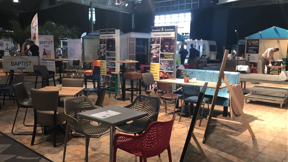 StrandNederland's tweet photo. We gaan beginnen, iedereen welkom 👍
#strandbelgie #Antwerpen #strandbeurs #strandpaviljoens #horeca https://t.co/iZKgCEDBNF