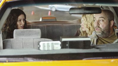 Ashellwyn's tweet photo. mange des Granolas devant "Lost : What Kate Does" (S06E03) #Betaseries #Sérievore https://t.co/A8iTFahJgZ https://t.co/eeBTFzPWv7