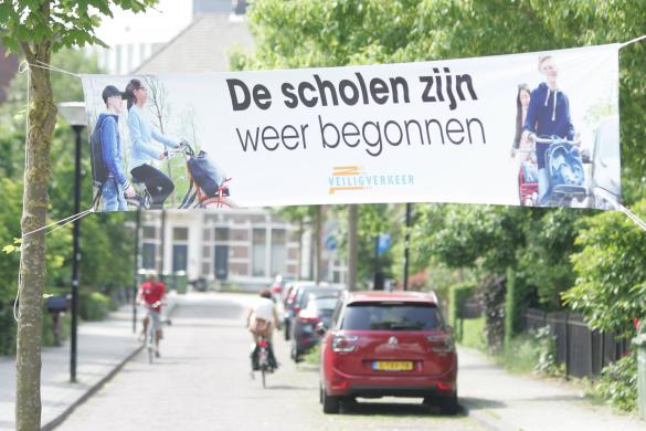 OVERoostzaan tweet picture