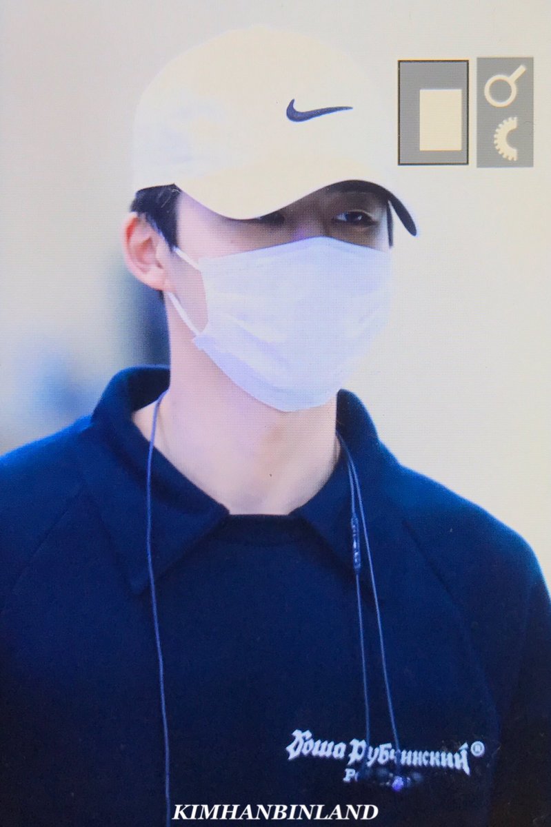 170828 김포입국
#iKON #BI #김한빈 #바아이