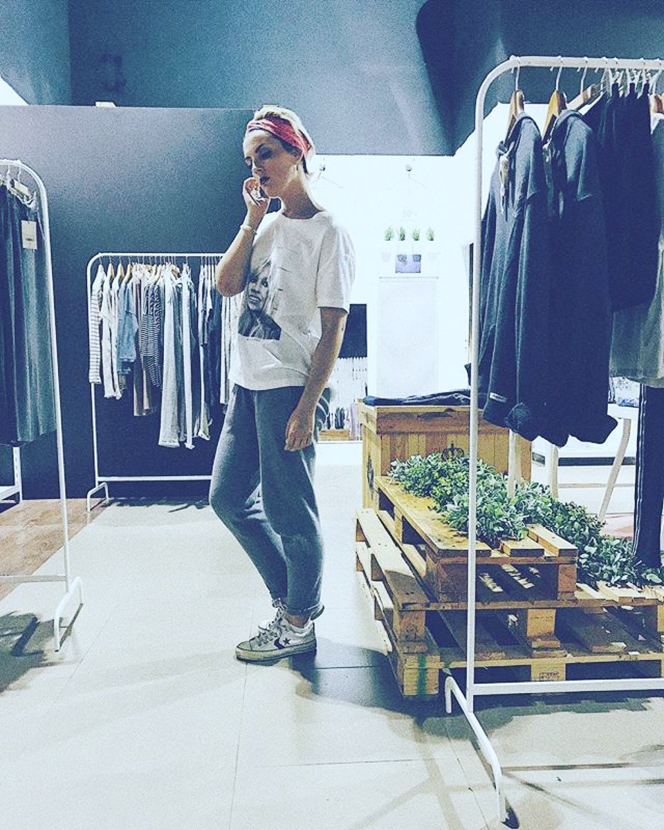 doblaynada's tweet photo. ➡️ 4 DAYS LEFT ⬅️ #doblaynada #doubleagentusa #fridaysproject #ecofriendly #conceptstore #flashstore https://t.co/KGaN5IfKM4
