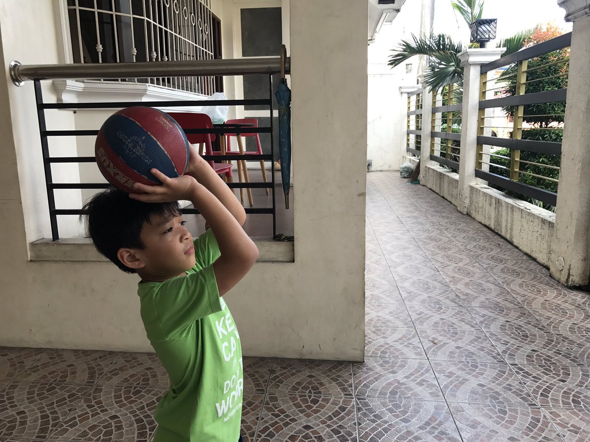 reneliam's tweet photo. #basketball #practiceshooting https://t.co/4ULc502bzO