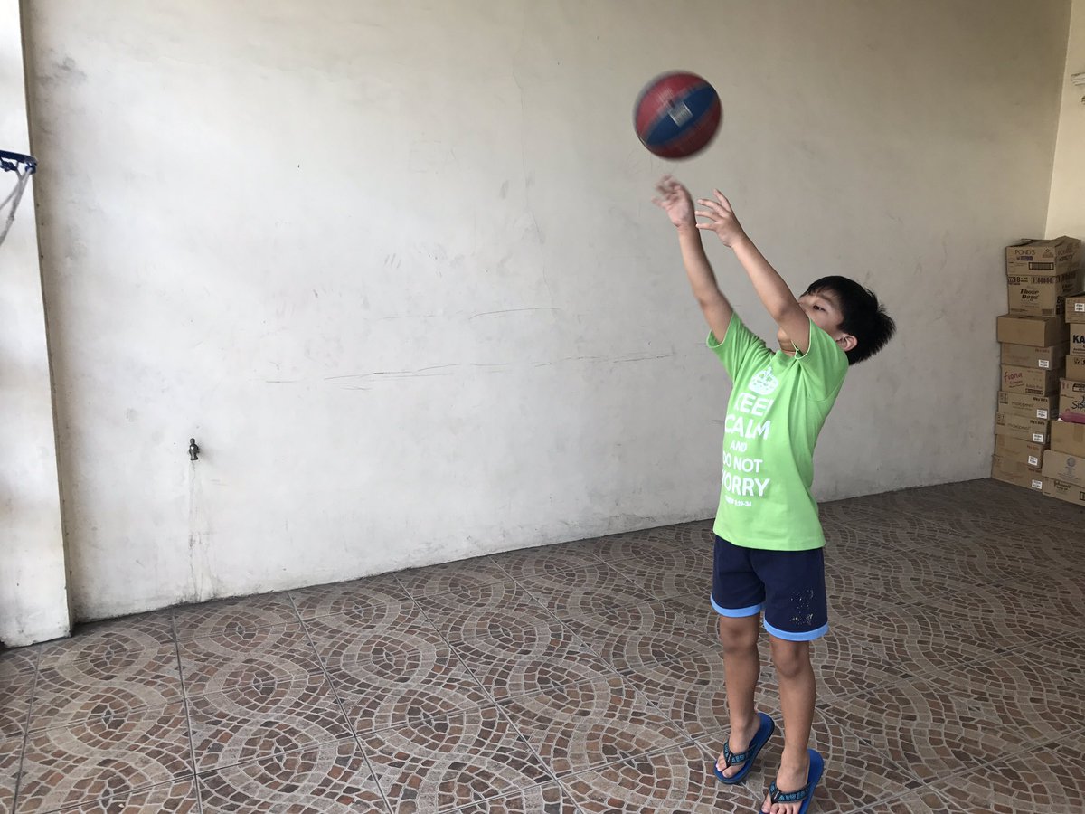 reneliam's tweet photo. #basketball #practiceshooting https://t.co/4ULc502bzO