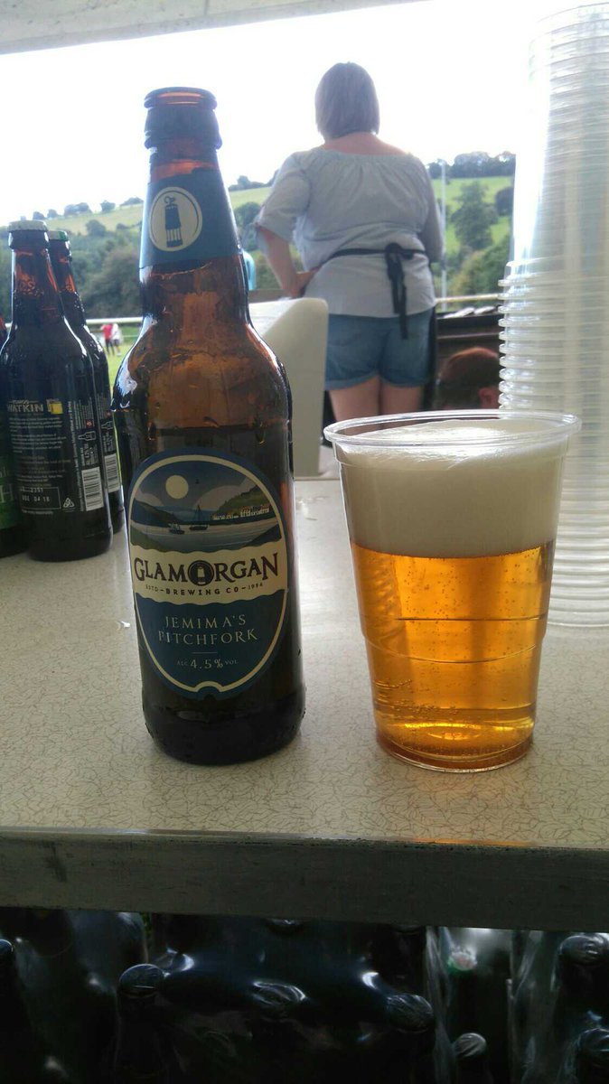 Sebpercelodge's tweet photo. @dyer_daz hair of the dog for you. #neveragainuntilnexttime π https://t.co/mOZHmMwgIL
