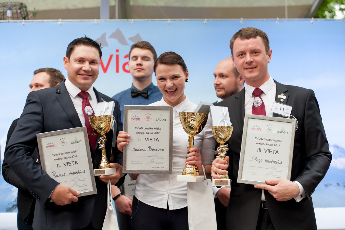 Bartendinglv's tweet photo. Evian Latvia Cup 2017 uzvar Madara Bensone 9 (+Foto) https://t.co/PyAUf5DXKq https://t.co/RWvsGULNmO