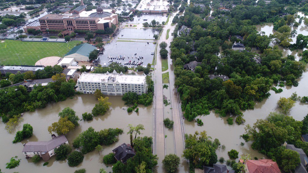 Voss Road. Hunters Creek Village.